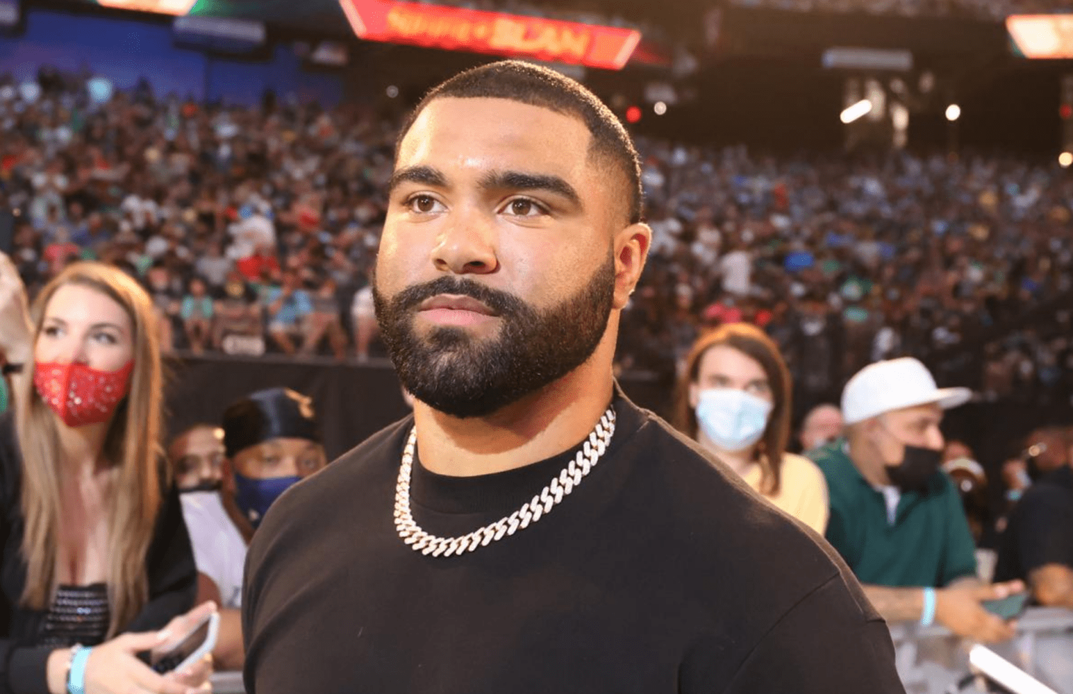 Gable Steveson stops Hugo Lezama to improve to 3-0 in MMA