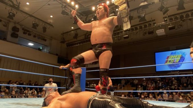 Suwama defeats Jake Lee to become AJPW Triple Crown Heavyweight Champion