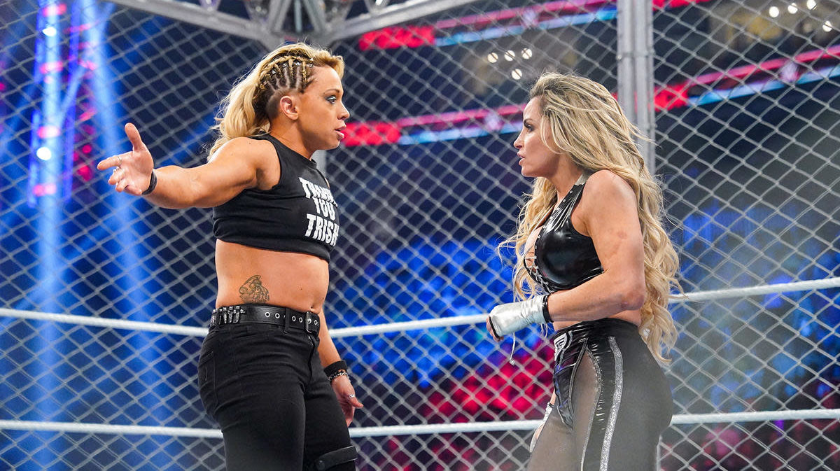 Video: Trish Stratus - WWE Payback Steel Cage Match vs Becky Lynch -  Exclusive 1st Interview, Videos