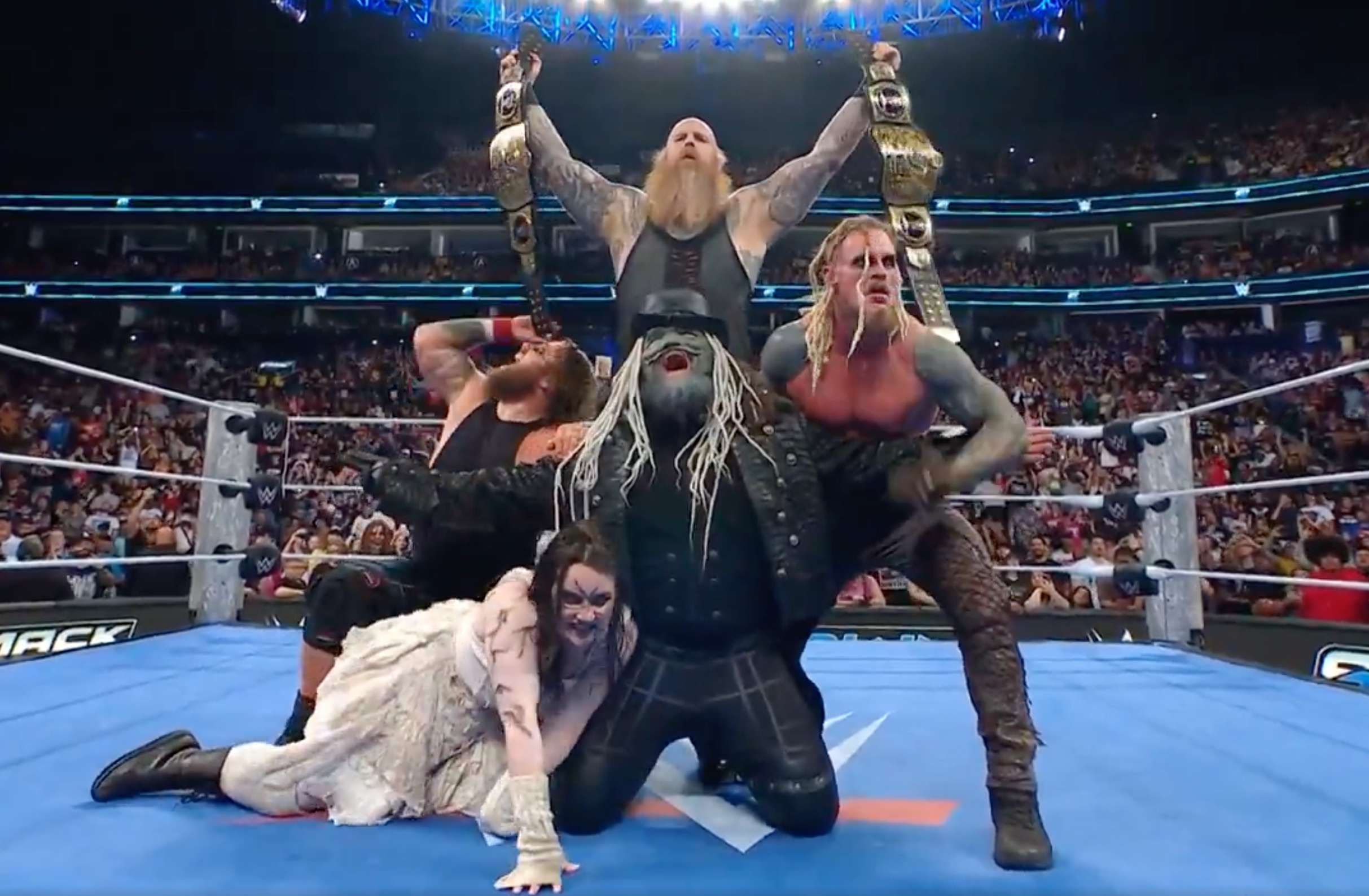 WWE SmackDown Results: Wyatts win tag titles