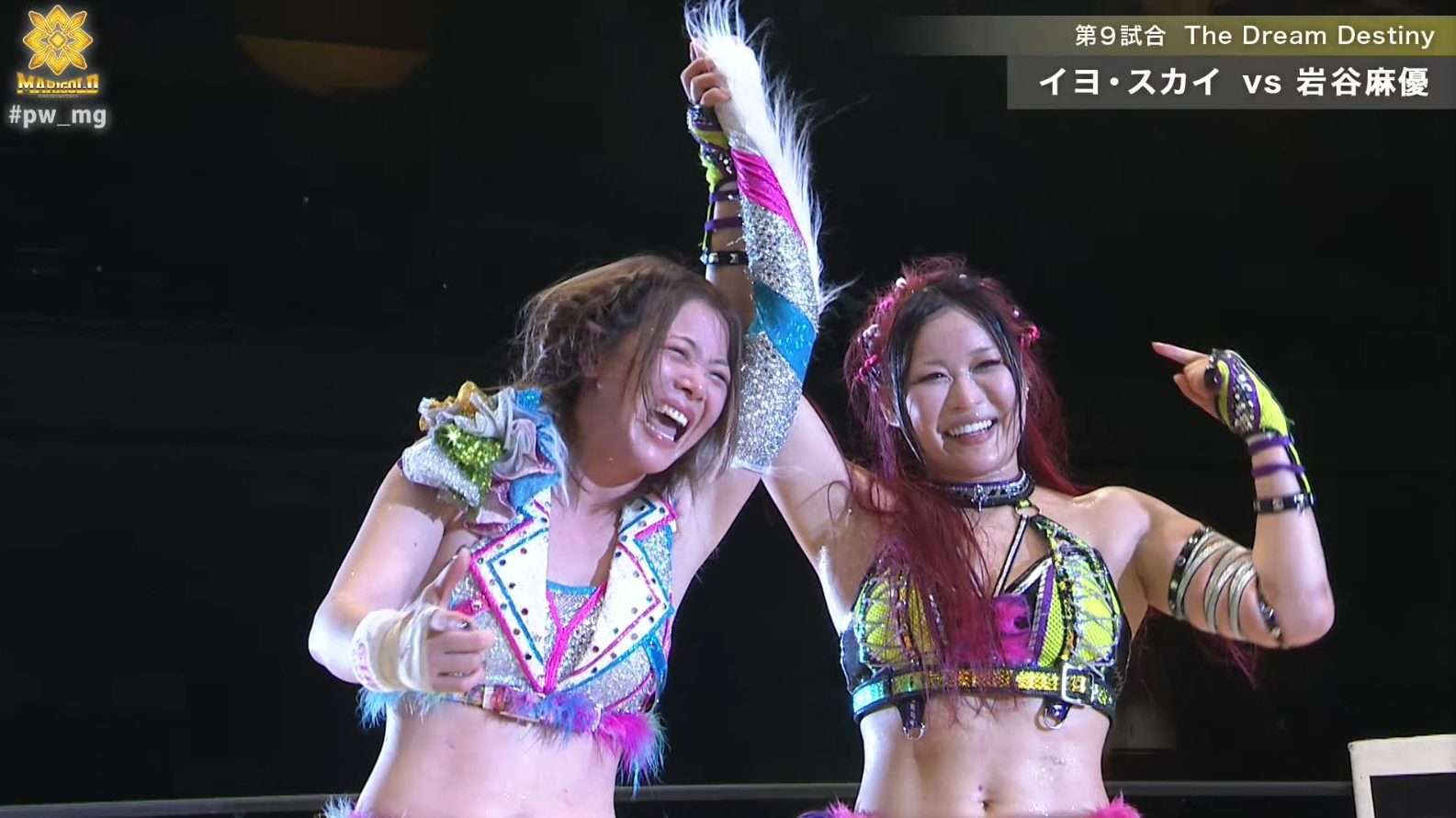 女子プロレス WWE MARIGOLD IYO SKY パイプ椅子 イヨスカイ MARIGOLD